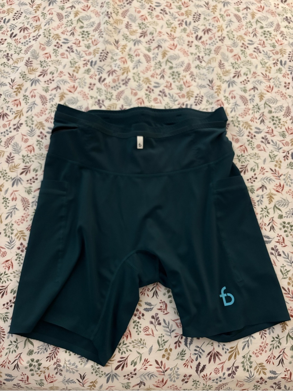 FlipBelt 6” Short - Picture 3 of 4